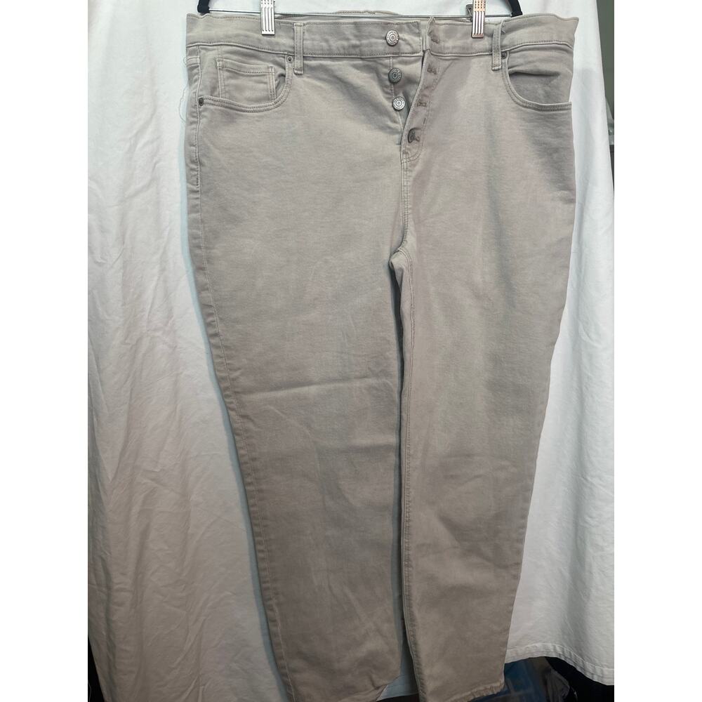 Old Navy Boyfriend Khaki Pants